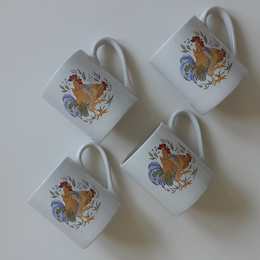 Corelle COUNTRY MORNING Rooster Hen Mugs Cups 11 oz Set of 4